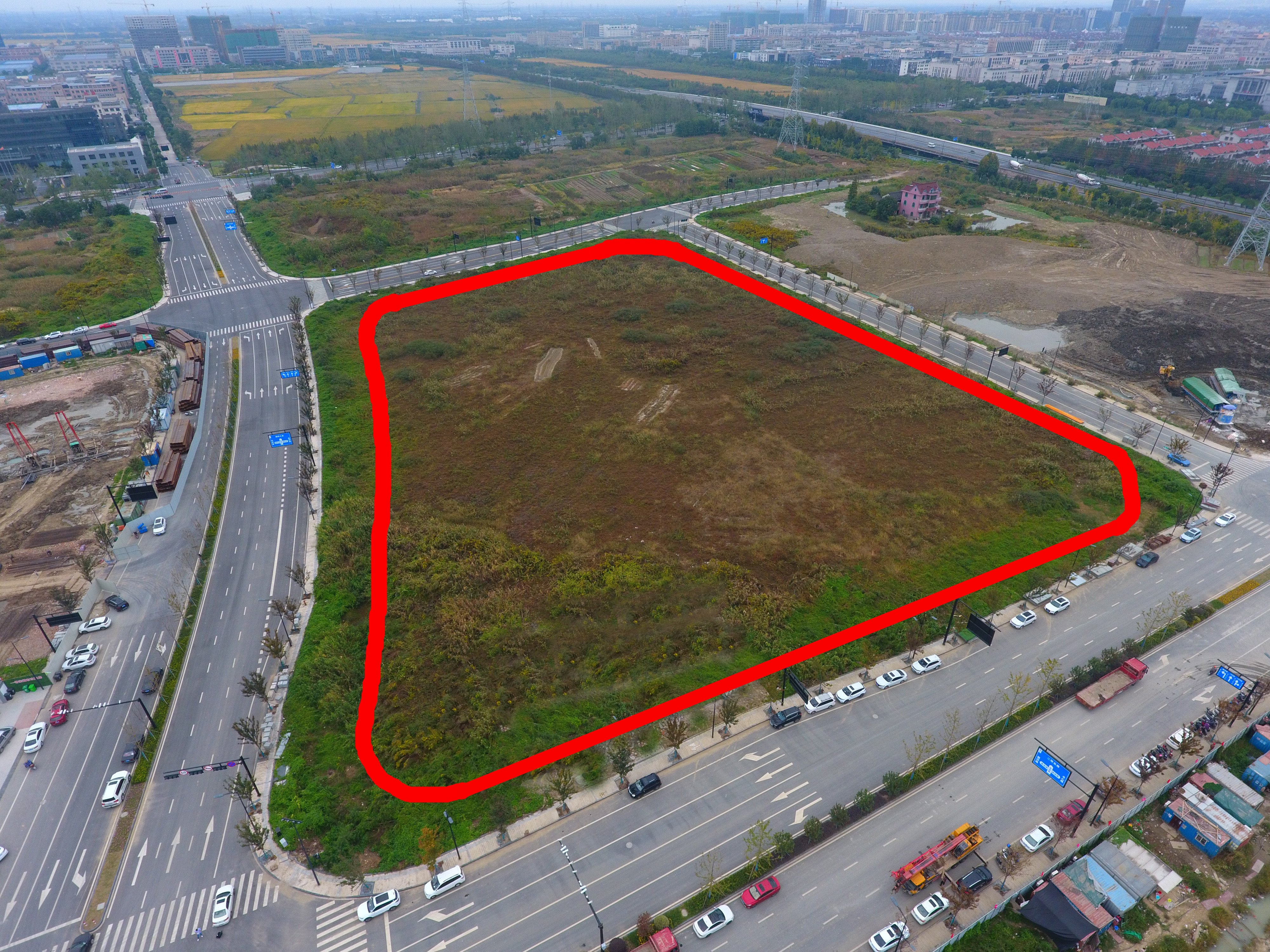 桐鄉(xiāng)土地拍賣掀起熱潮，揭示城市發(fā)展的強勁脈搏
